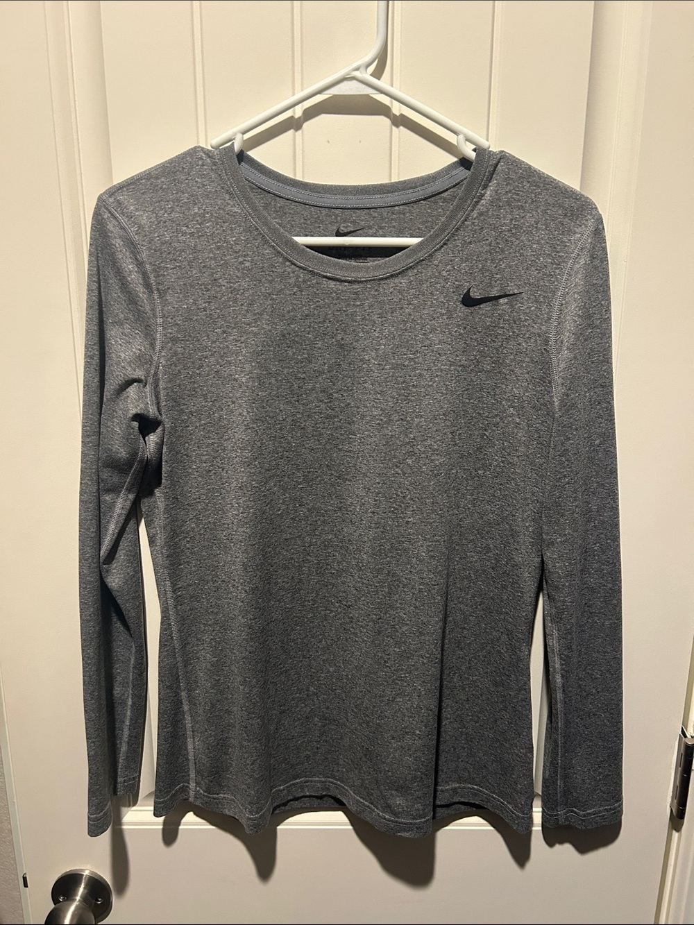 Nike Women's Long-Sleeve Heather Gray Performance Top